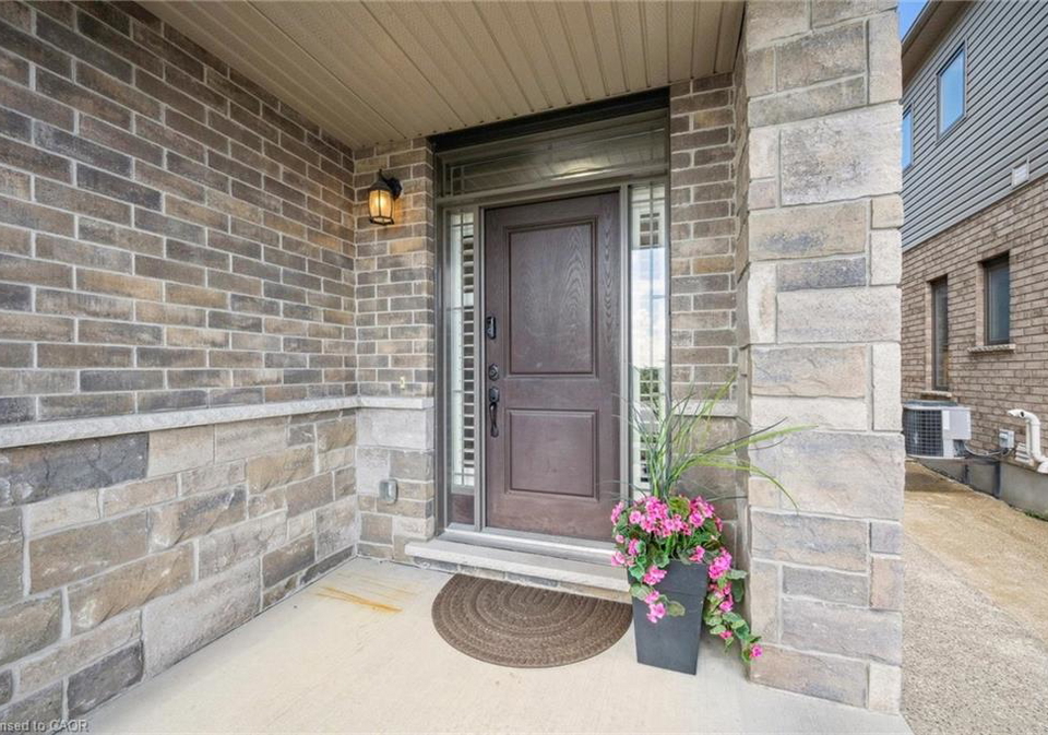 552-wasaga-crescent-waterloo-ontario-40768490