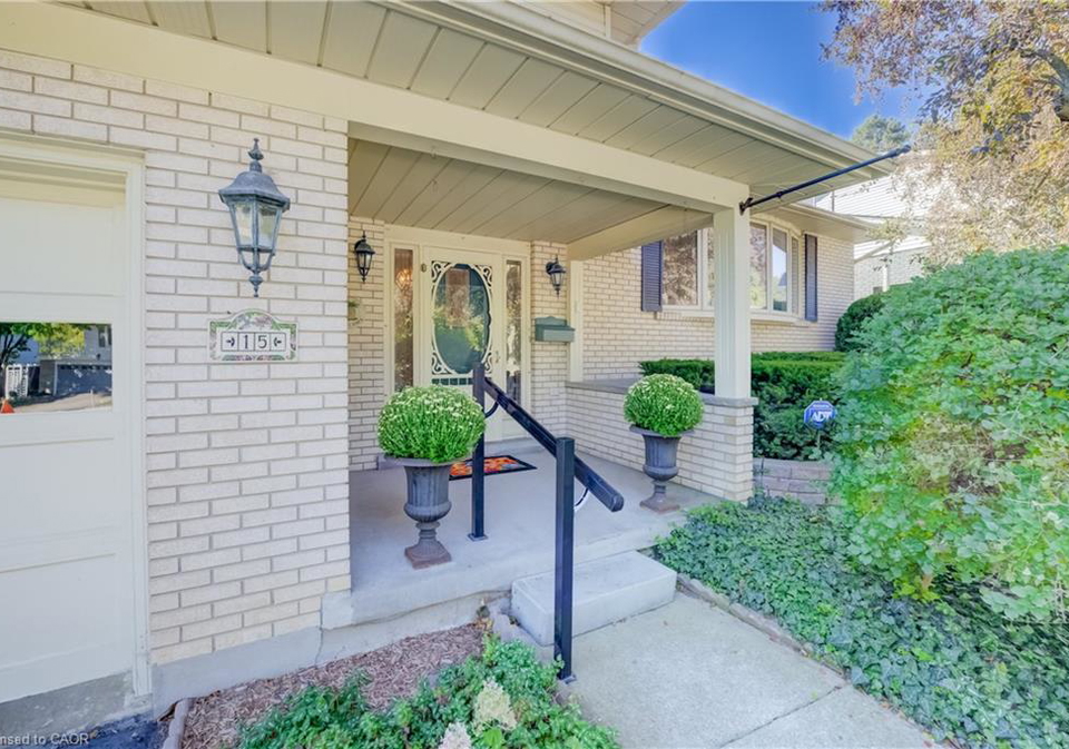 15-buttonwood-drive-kitchener-ontario-40768545