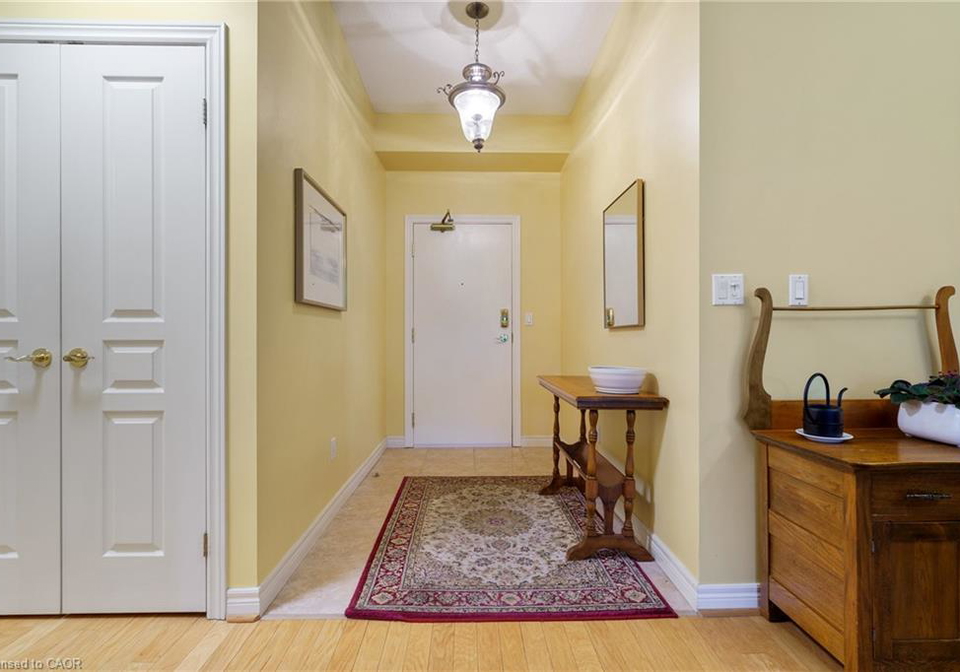 77-governors-road-dundas-ontario-40768551