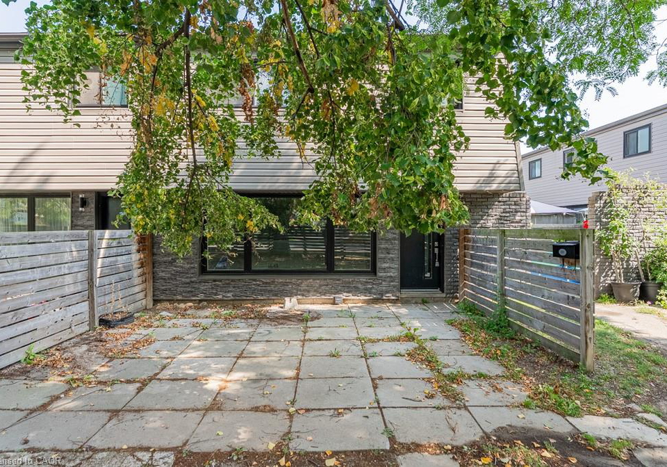 250-montmorency-drive-hamilton-ontario-40768624