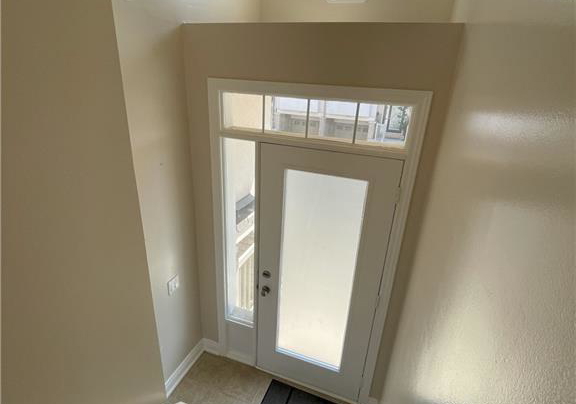 2455-scholars-common-burlington-ontario-40768625