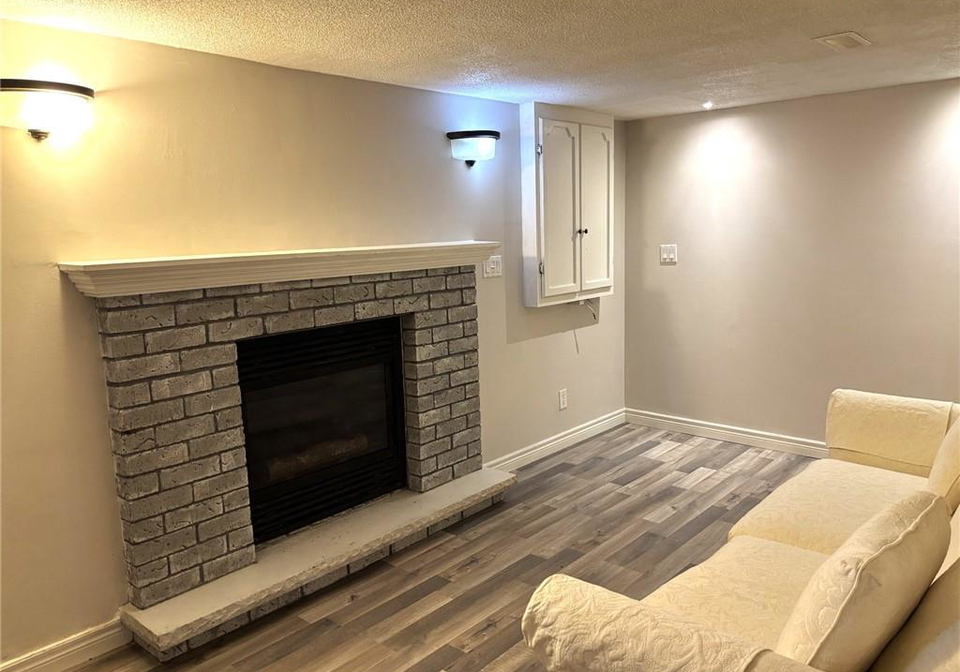 32-birchpark-drive-grimsby-ontario-40768629