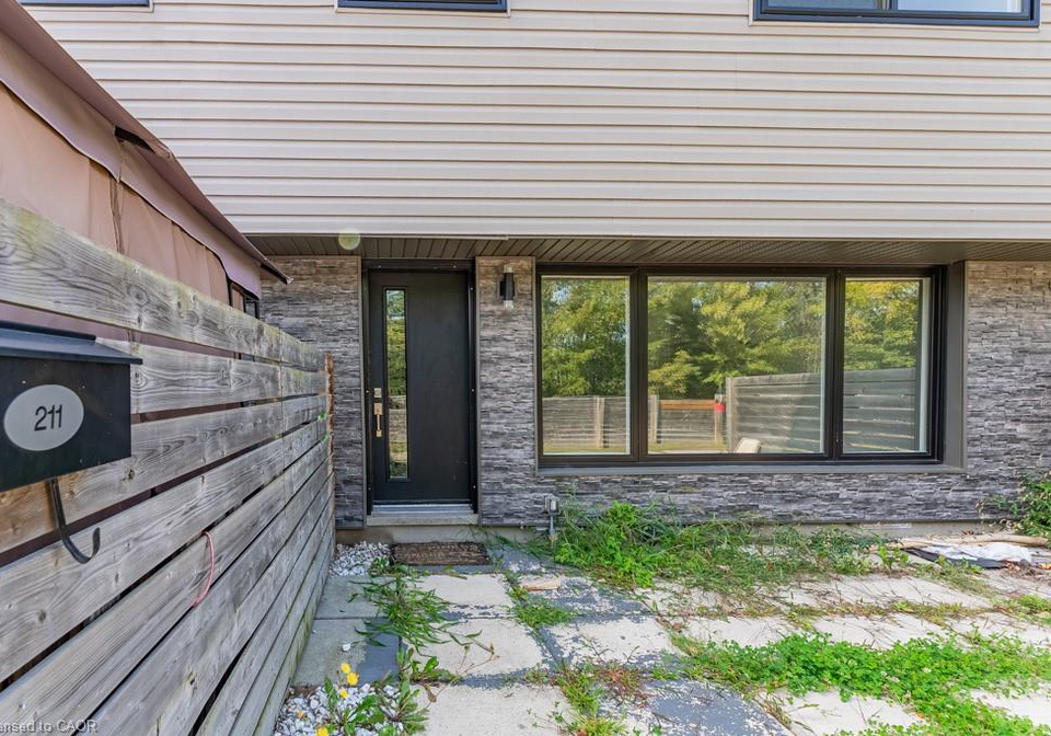 250-montmorency-drive-hamilton-ontario-40768630