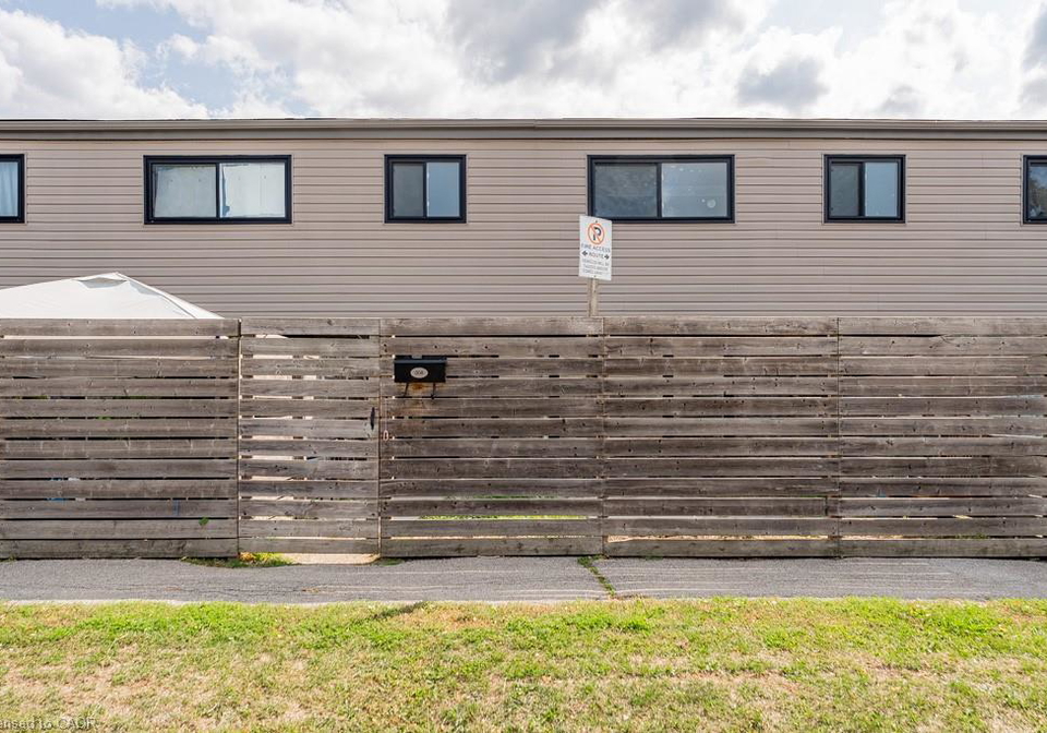 260-montmorency-drive-hamilton-ontario-40768637