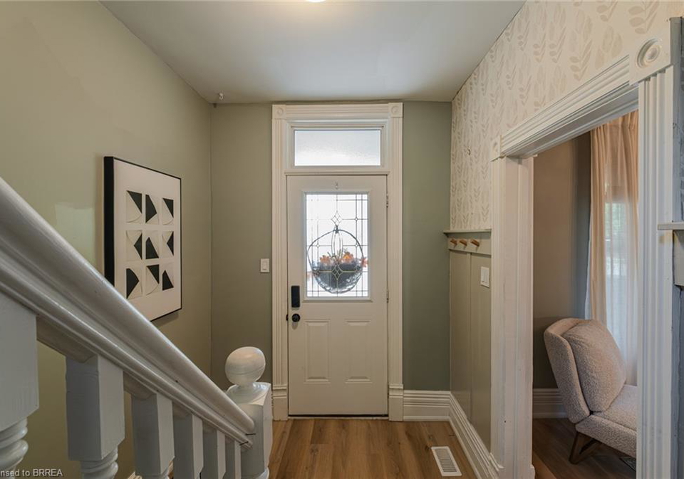 26-alexander-avenue-paris-ontario-40768709