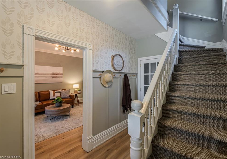 26-alexander-avenue-paris-ontario-40768709