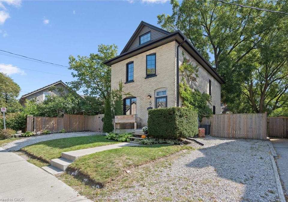 5-crombie-street-cambridge-ontario-40768715