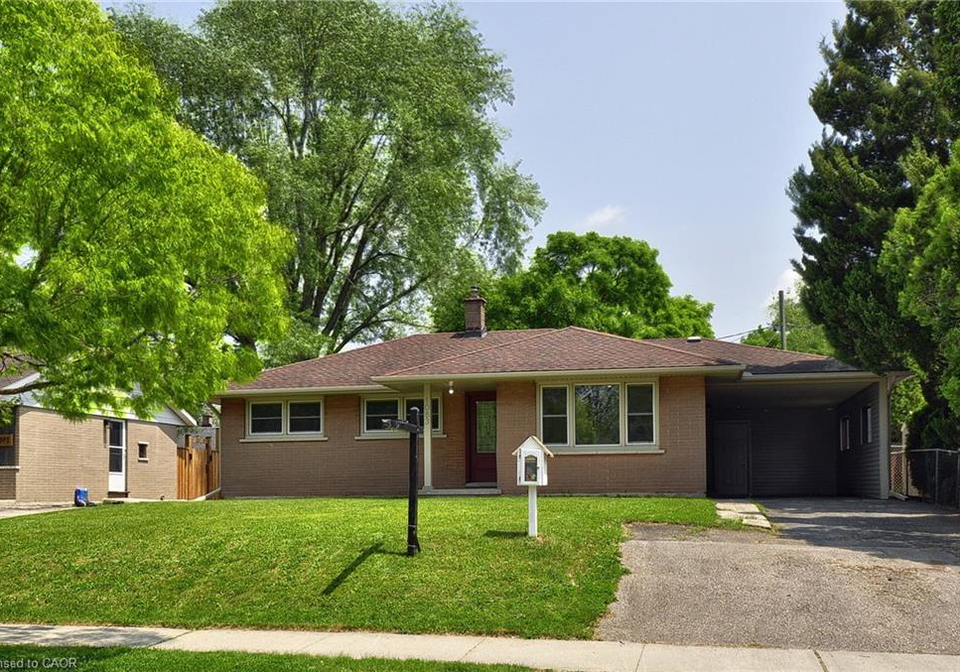 1083-rose-street-cambridge-ontario-40768833