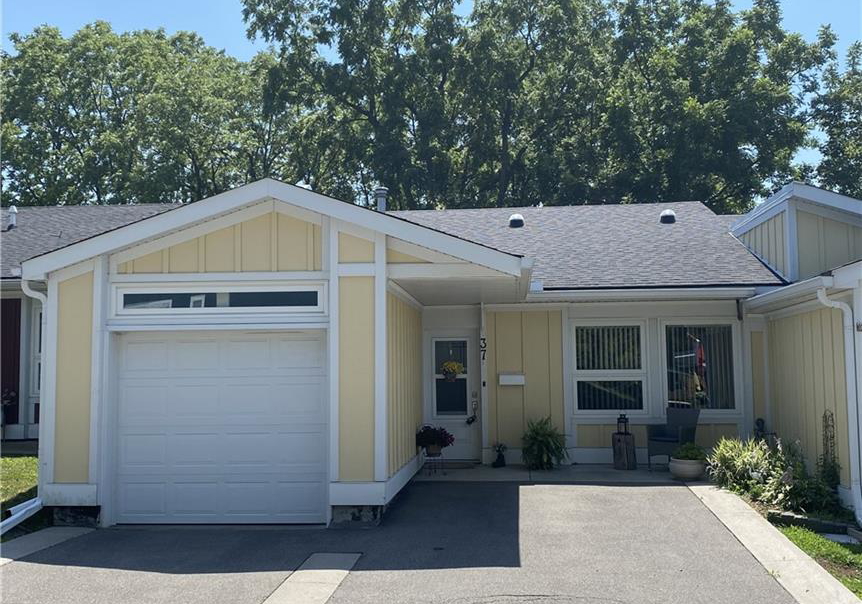 37-bishop-tonnos-way-hamilton-ontario-40768862