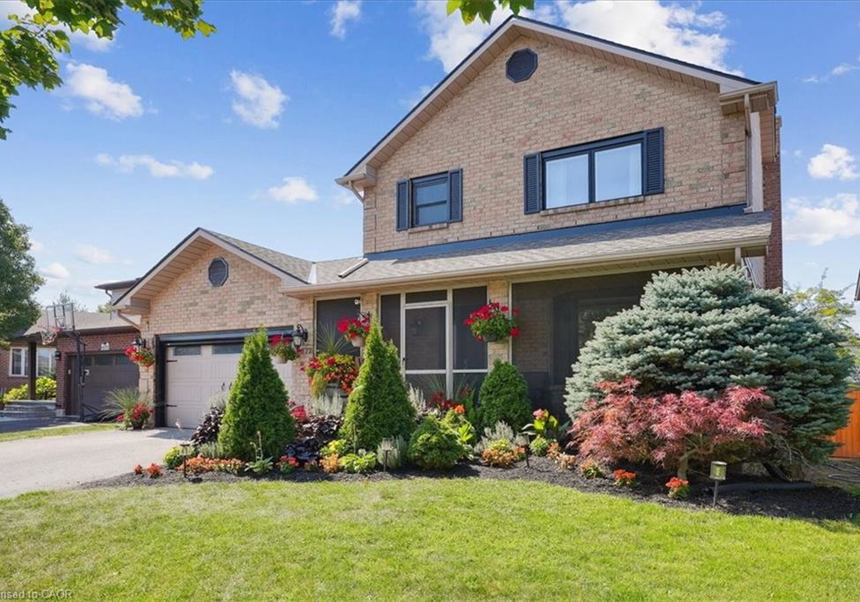 4577-st-volodymyr-crescent-beamsville-ontario-40768901