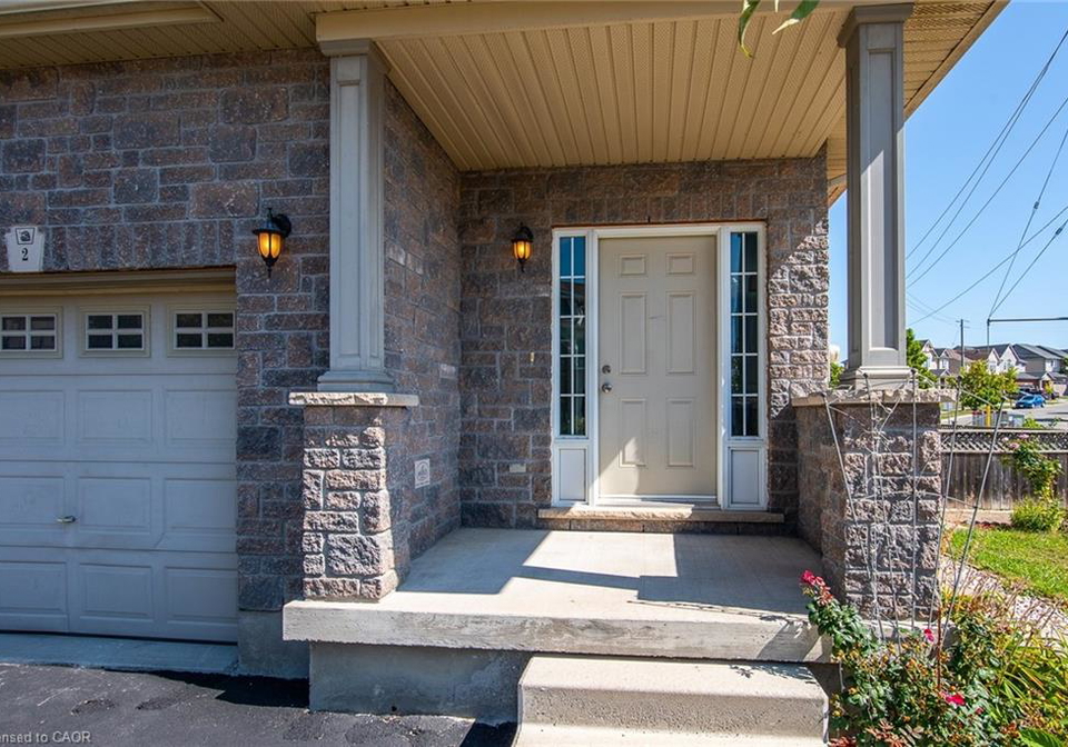 2-valebrook-street-kitchener-ontario-40769066