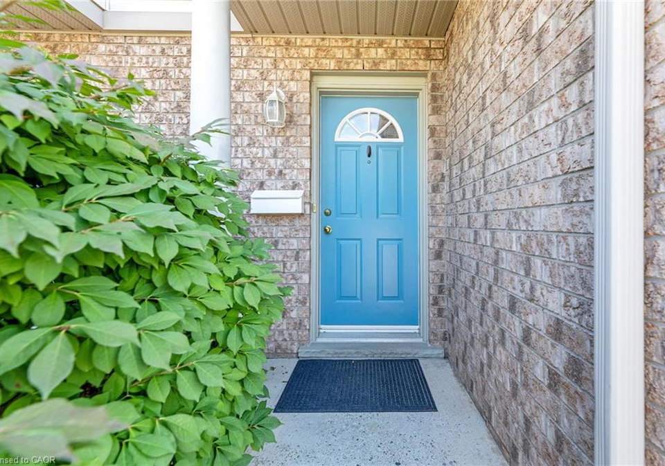 56-roehampton-crescent-guelph-ontario-40769122