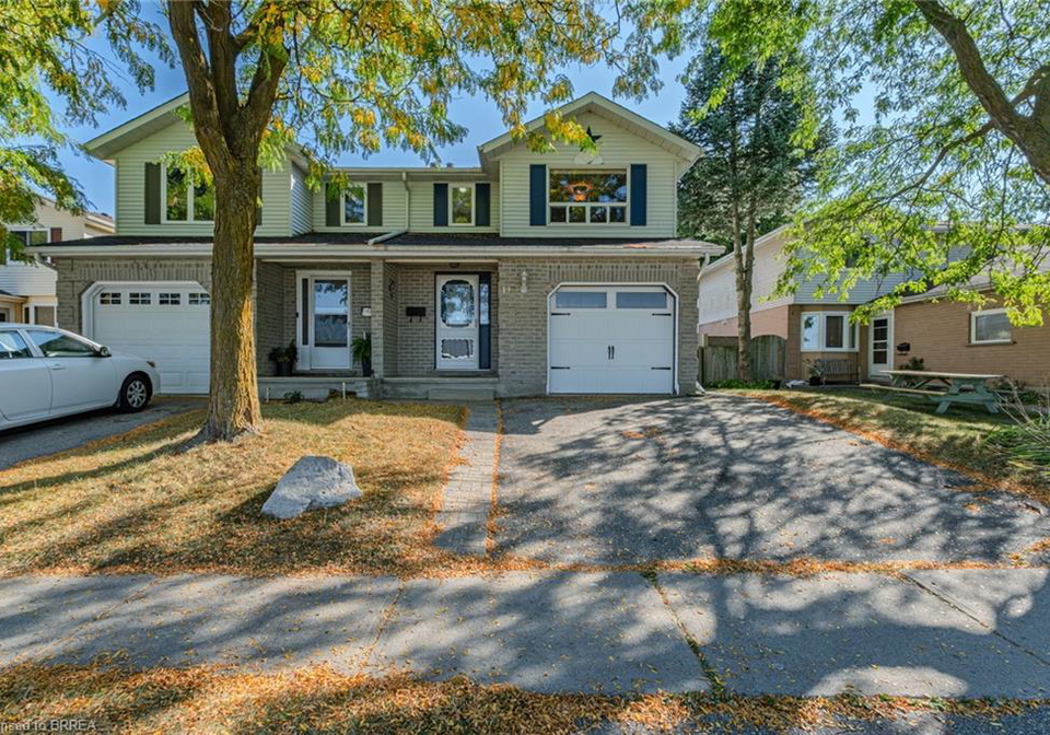 19-oak-avenue-paris-ontario-40769135