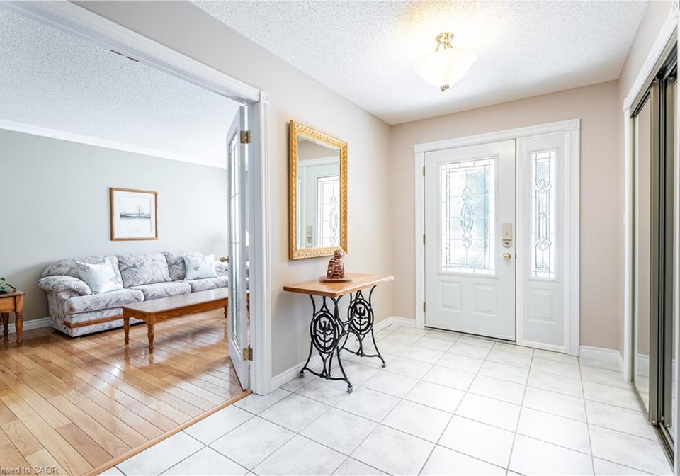 26-gowinlock-court-cambridge-ontario-40769162