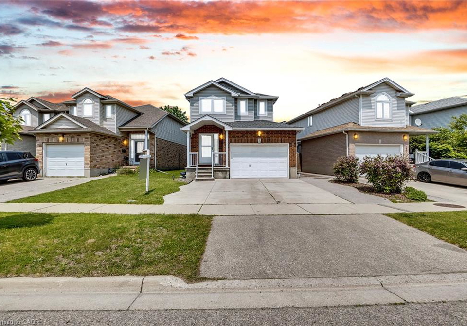 174-wilderness-drive-kitchener-ontario-40769191