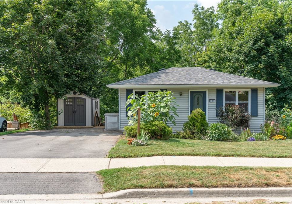 209-wellington-street-fergus-ontario-40769211