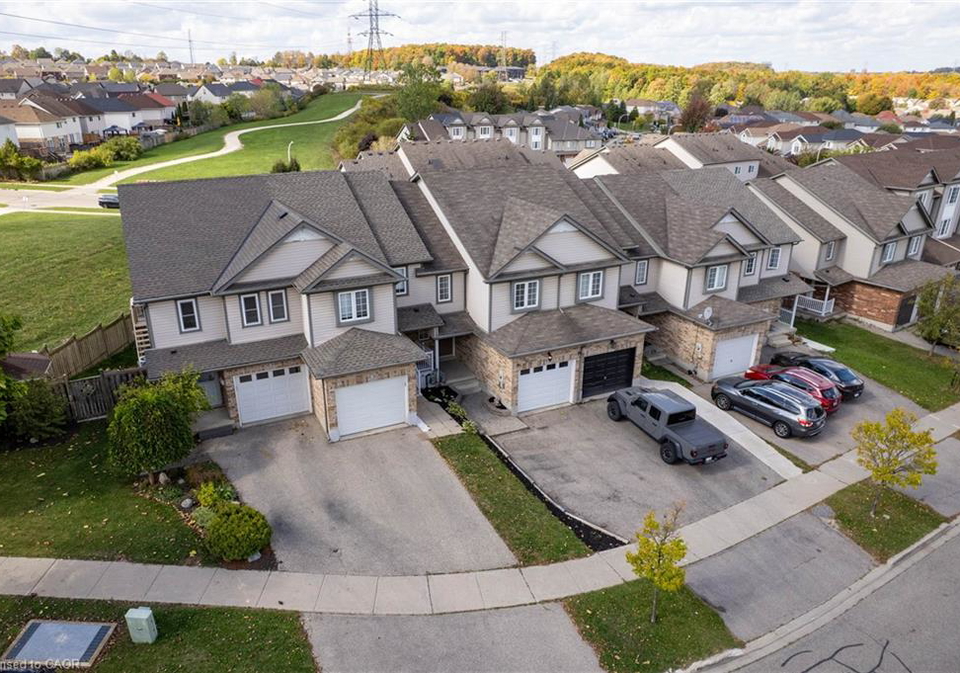 205-snowdrop-crescent-kitchener-ontario-40769222