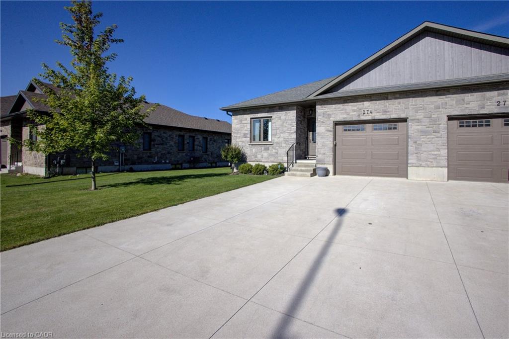274-mccourt-place-atwood-ontario-40769228