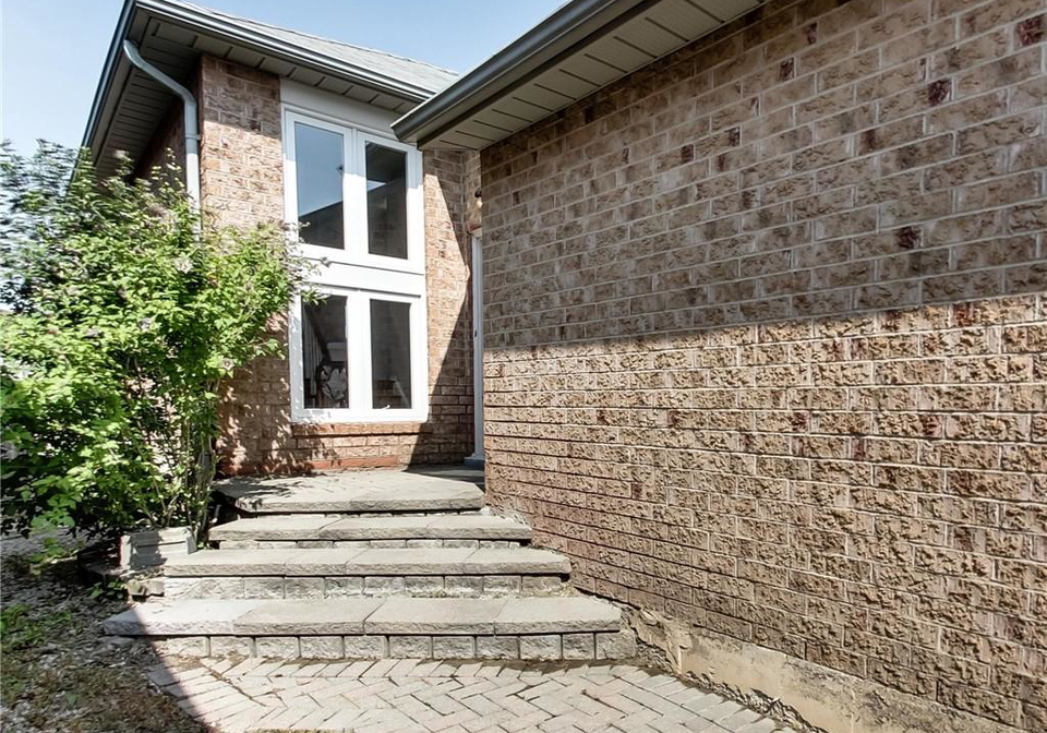 15-carabram-court-brampton-ontario-40769374