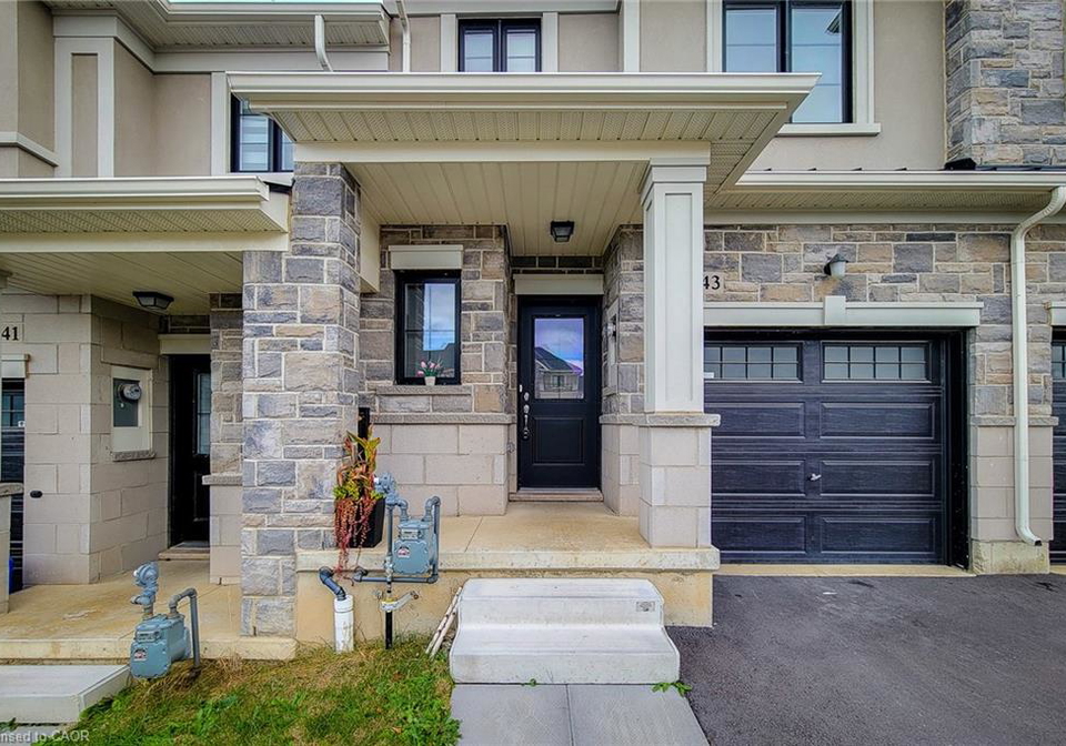 143-aquasanta-crescent-hamilton-ontario-40769379