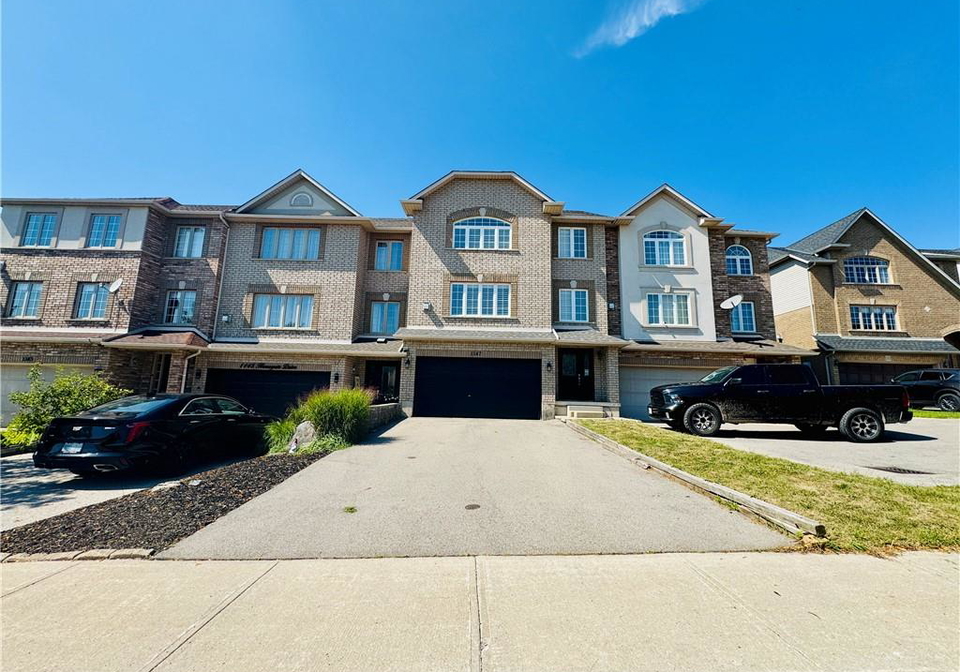 1147-harrogate-drive-ancaster-ontario-40769396