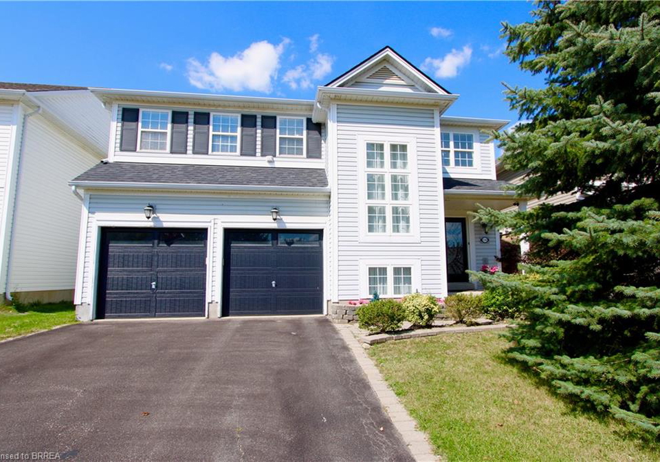 114-blackburn-drive-brantford-ontario-40769397