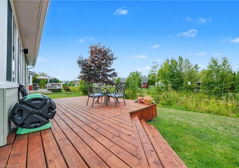 52-madawaska-trail-wasaga-beach-ontario-40769437