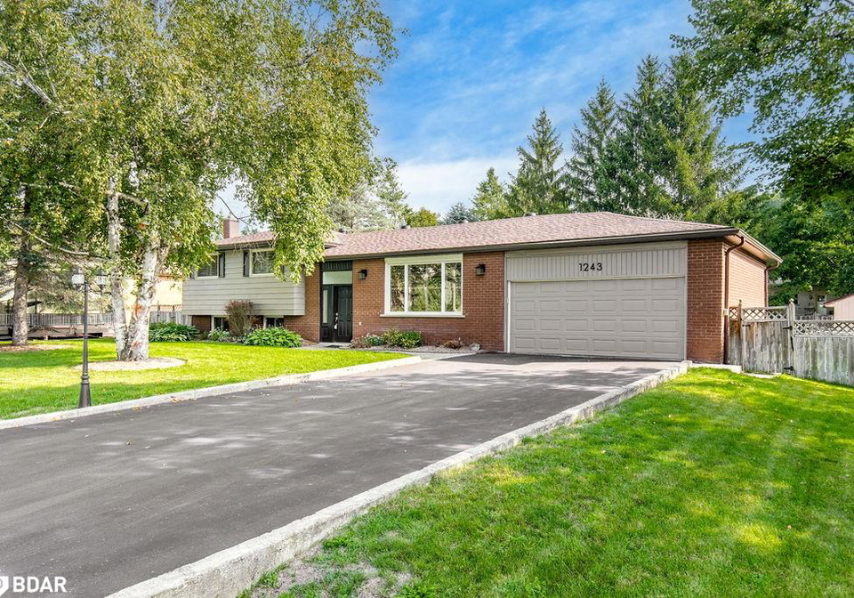 1243-st-vincent-street-midhurst-ontario-40769505