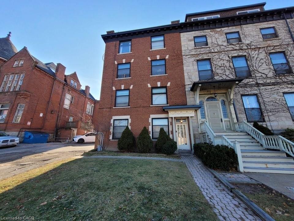 9-herkimer-street-hamilton-ontario-40769520