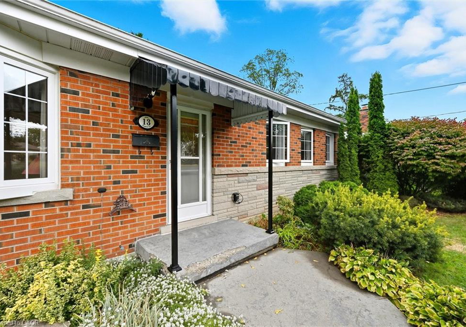 13-james-street-waterdown-ontario-40769550