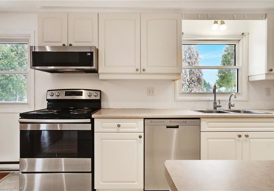 94-old-meadow-lane-waterloo-ontario-40769563