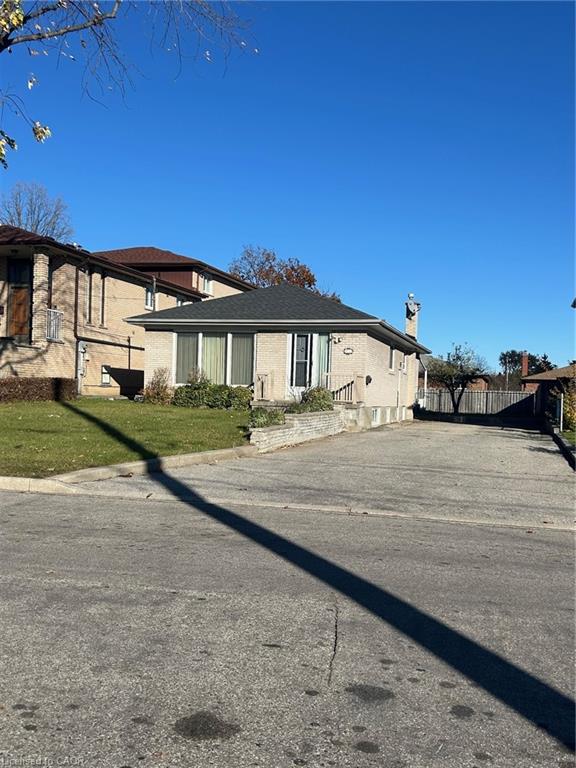 57-apted-avenue-north-york-ontario-40769576