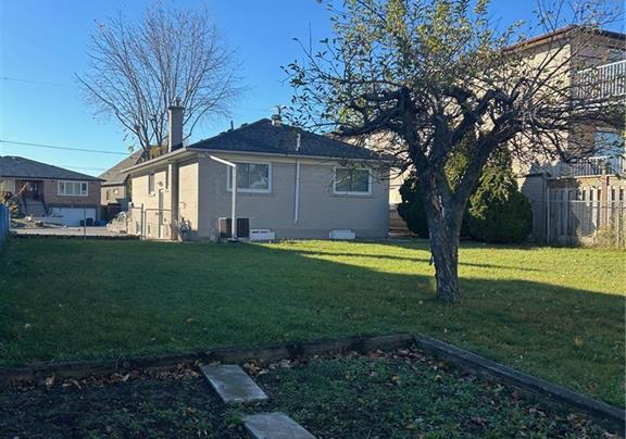 57-apted-avenue-north-york-ontario-40769576