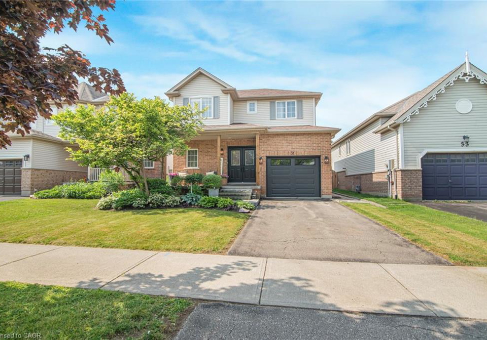 31-griffith-drive-grimsby-ontario-40769609