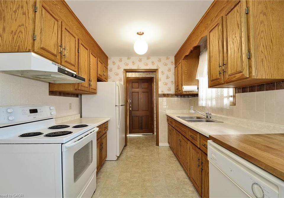23-gibson-court-kitchener-ontario-40769635