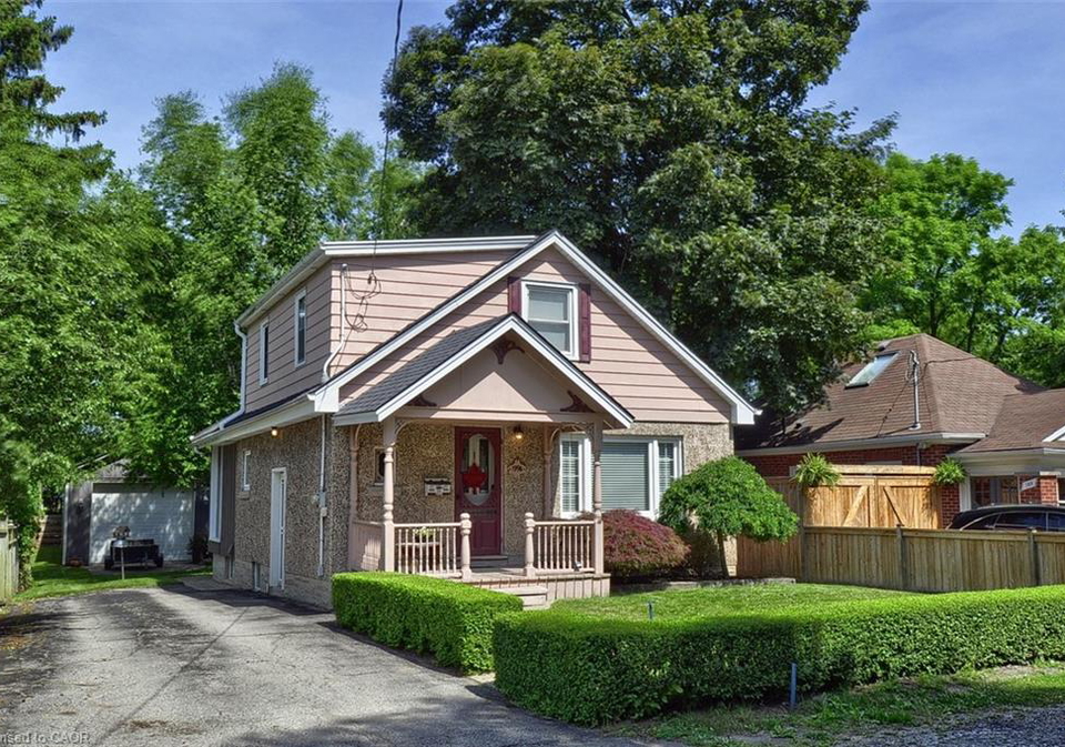 199-12-dundas-lane-cambridge-ontario-40769723