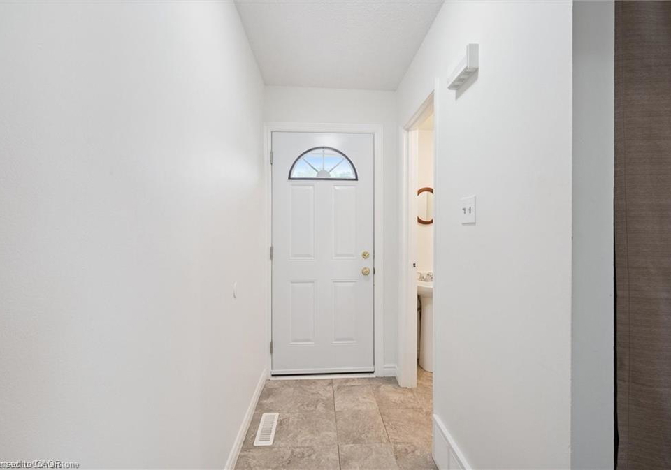 320-bluevale-street-n-waterloo-ontario-40769736
