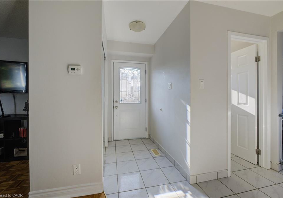 7-fuller-court-stoney-creek-ontario-40769892