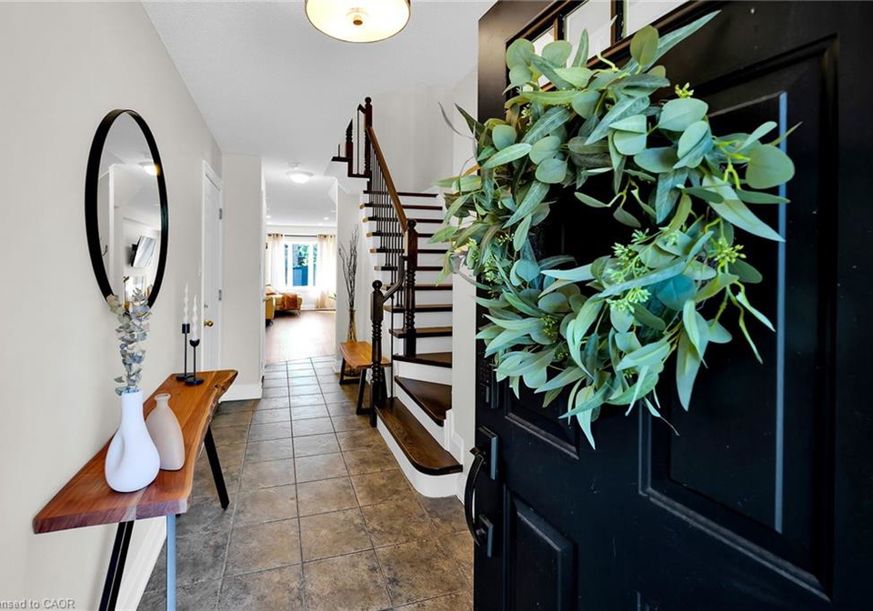 29-elderberry-avenue-grimsby-ontario-40769921