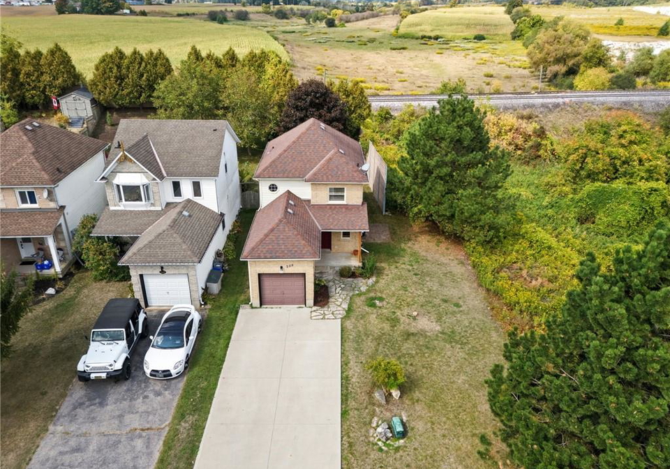 250-inglis-street-ayr-ontario-40769961