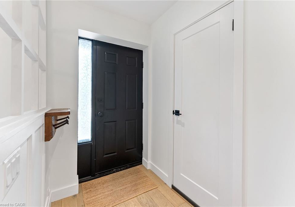 23-macaulay-street-w-hamilton-ontario-40769972