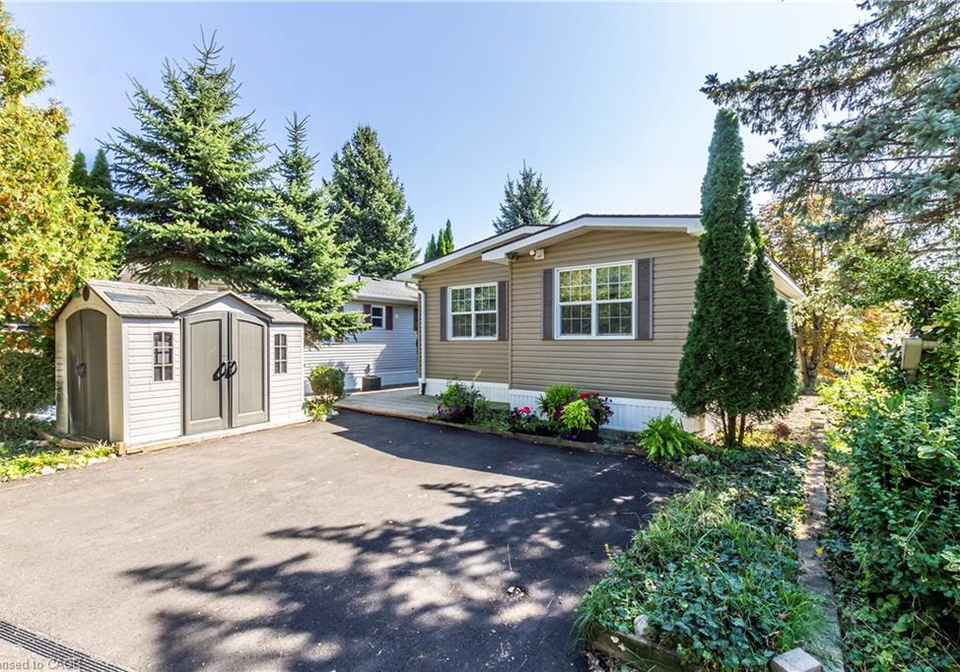 32-jasper-heights-pvt-private-puslinch-ontario-40769992