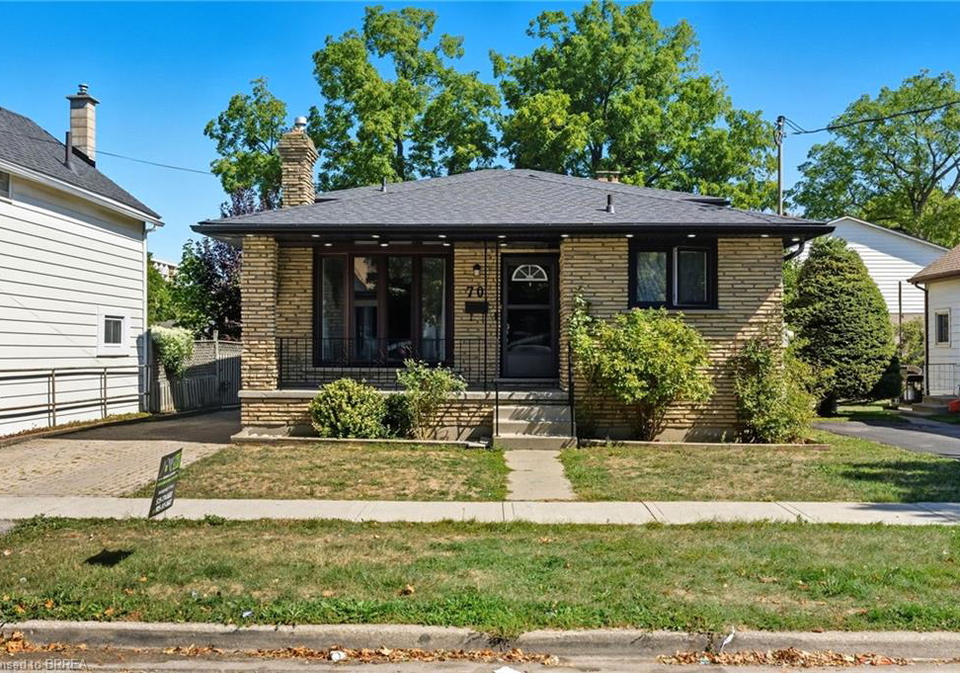 70-oak-street-brantford-ontario-40770026