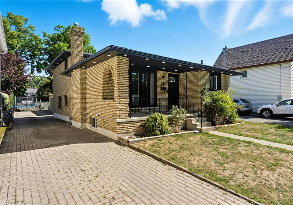 70-oak-street-brantford-ontario-40770026