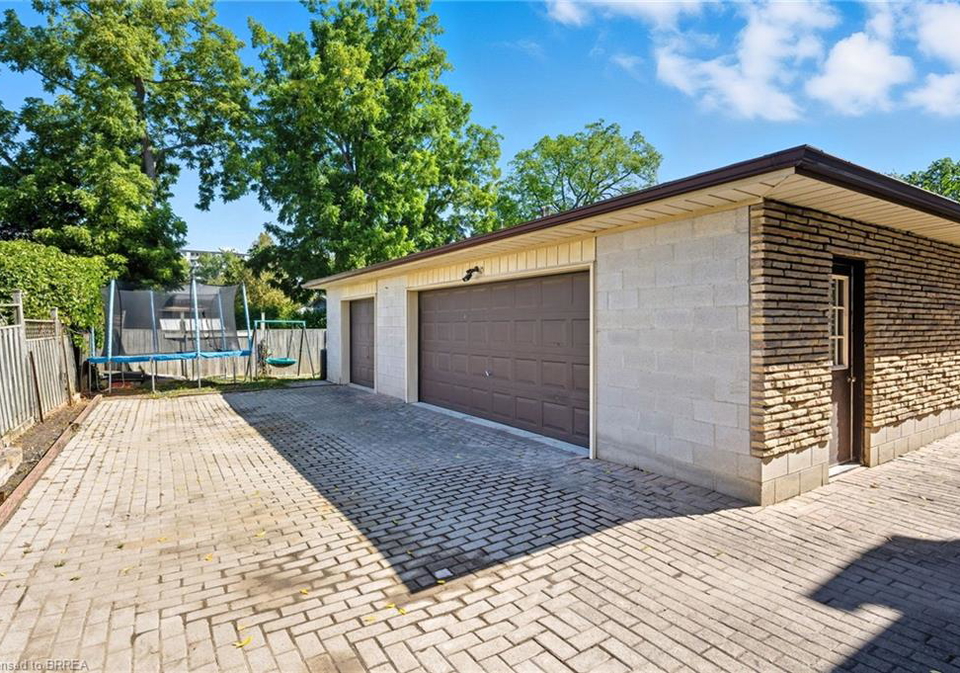 70-oak-street-brantford-ontario-40770026