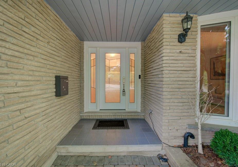 299-hiawatha-drive-waterloo-ontario-40770078