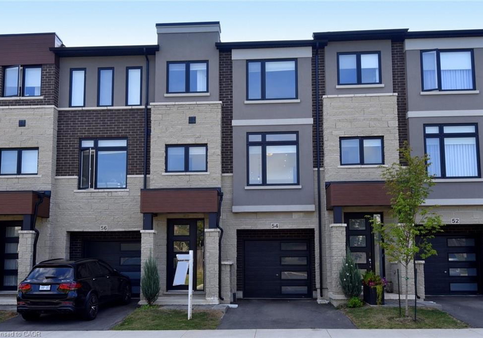 54-capstone-lane-hamilton-ontario-40770156
