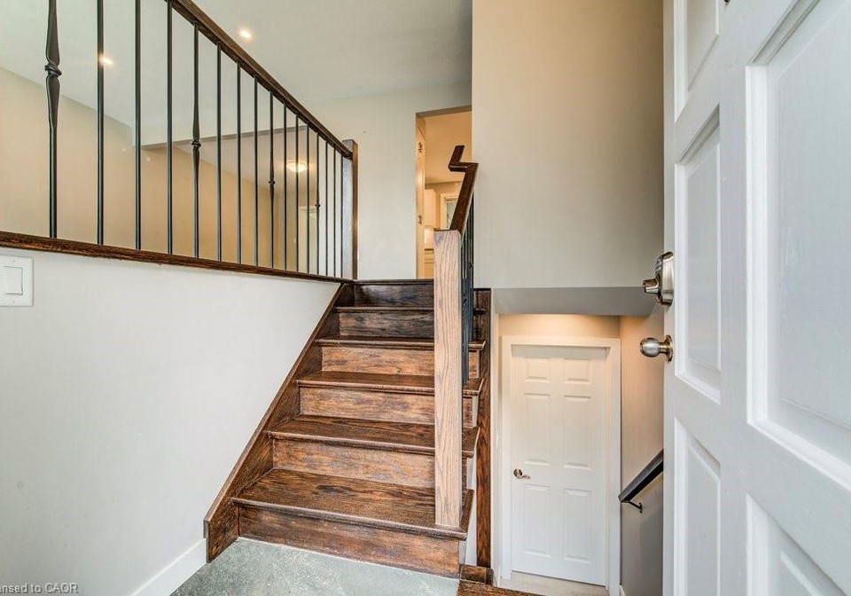 558-sprucehill-avenue-waterloo-ontario-40770204