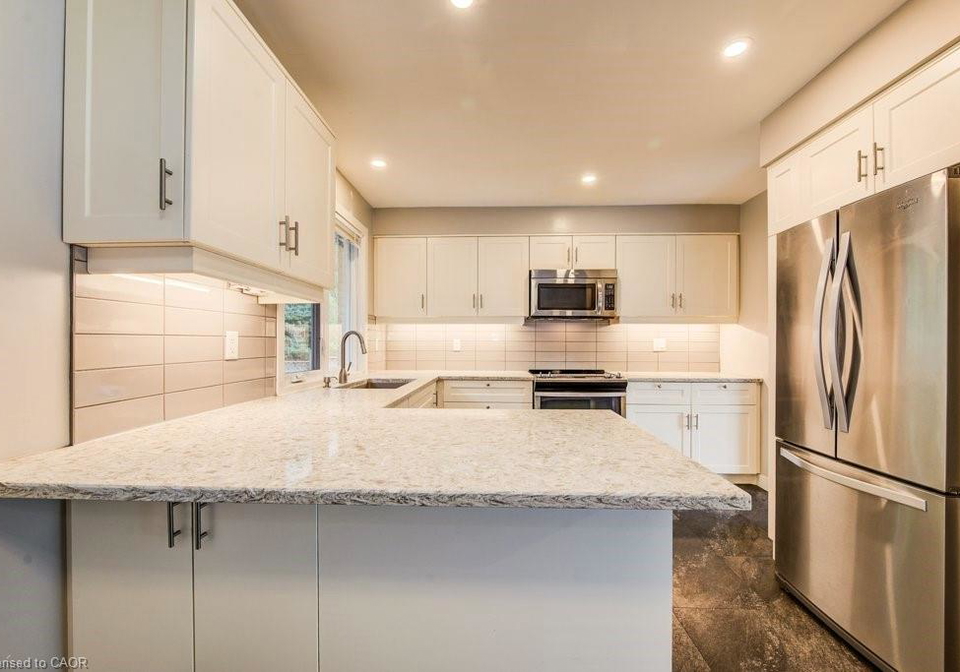 558-sprucehill-avenue-waterloo-ontario-40770204