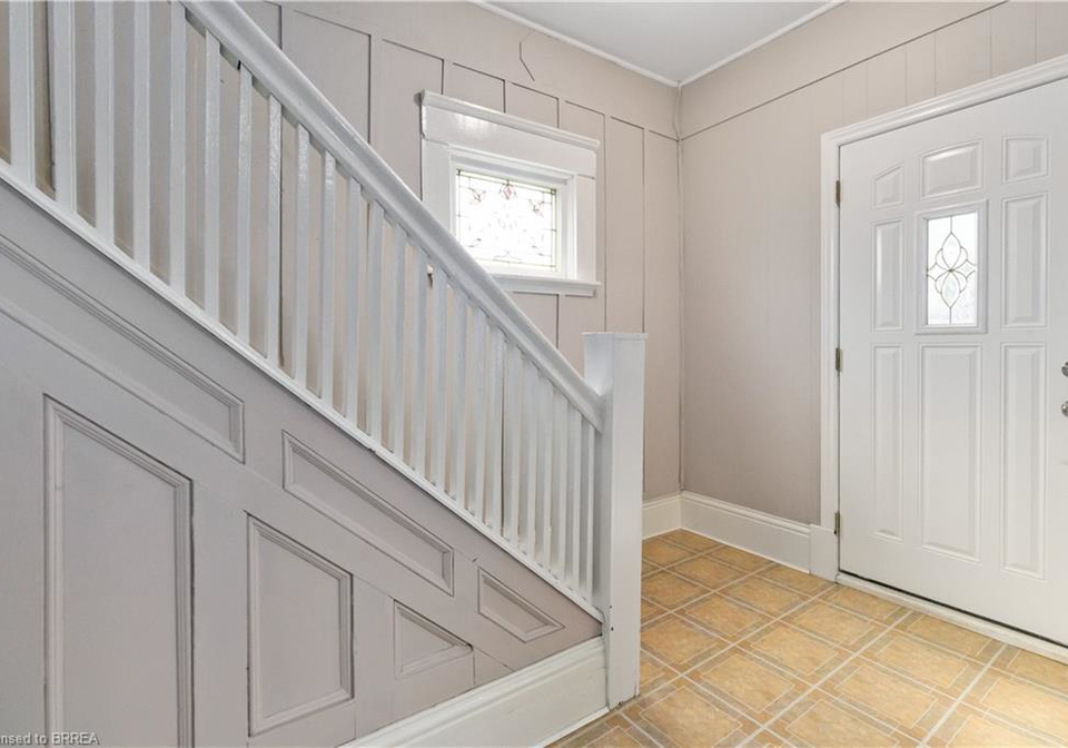 160-catharine-avenue-brantford-ontario-40770232